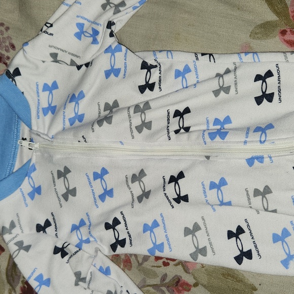 💥Bundle only💥 Baby Under Armour - Picture 2 of 7